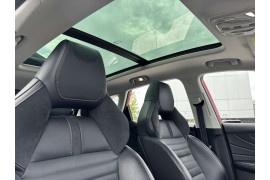 2022 MG HS PHEV Essence Wagon