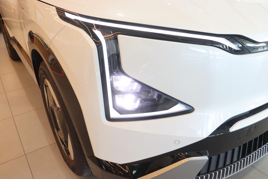 2026 Kia EV5 OVc Earth SUV Image 6