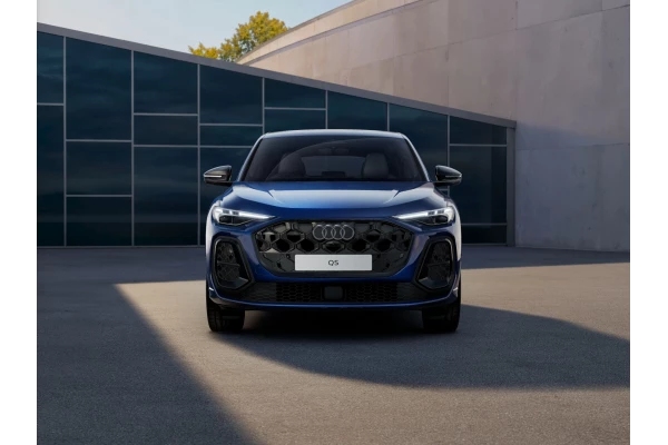 2026 MY25 Audi Q5 GU e-hybrid 270kW Hatch Image 2