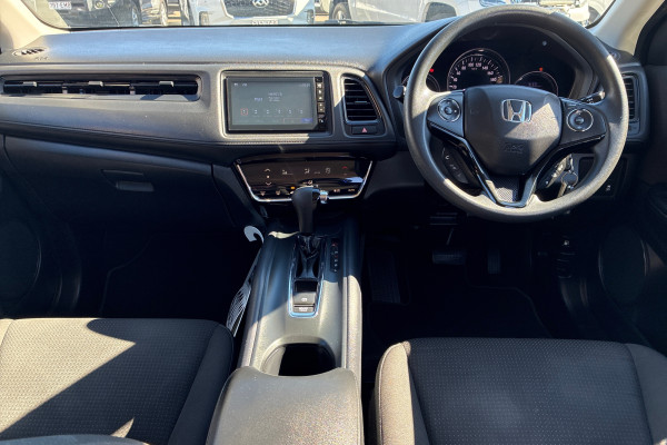 2020 MY21 Honda HR-V  VTi SUV Image 13