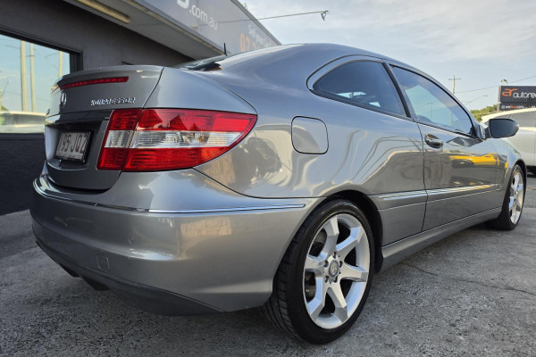 2010 Mercedes-Benz CLA-Class CL203 CLC200 Kompressor Coupe Image 7