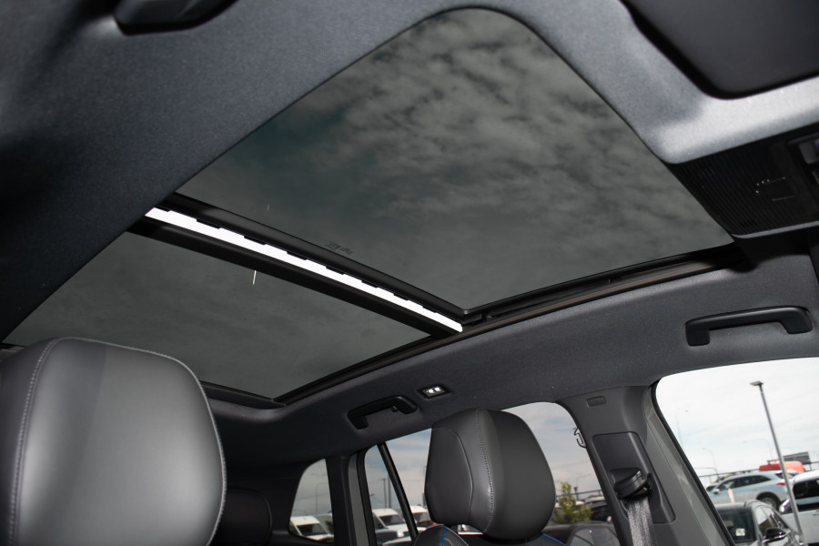 2026 Volkswagen Tiguan CT 200TSI eHybrid R-Line SUV Image 11