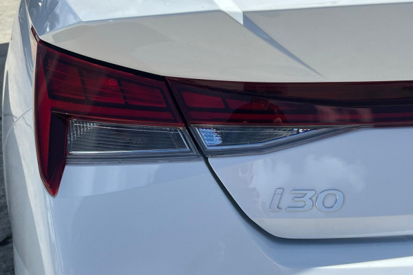 2024 Hyundai i30 CN7.V2 Elite Sedan Image 12
