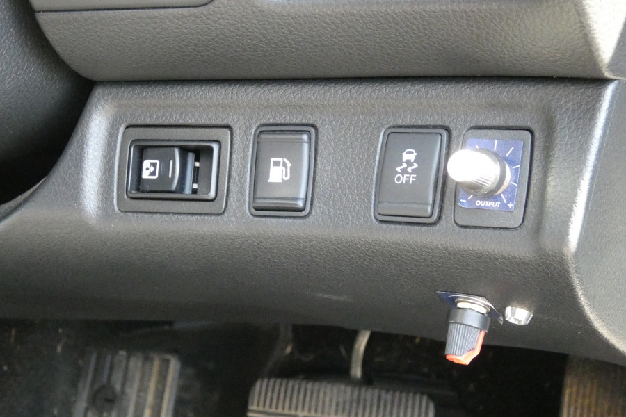 2017 Nissan Navara D23 SERIES II ST 4X4 Ute Image 17