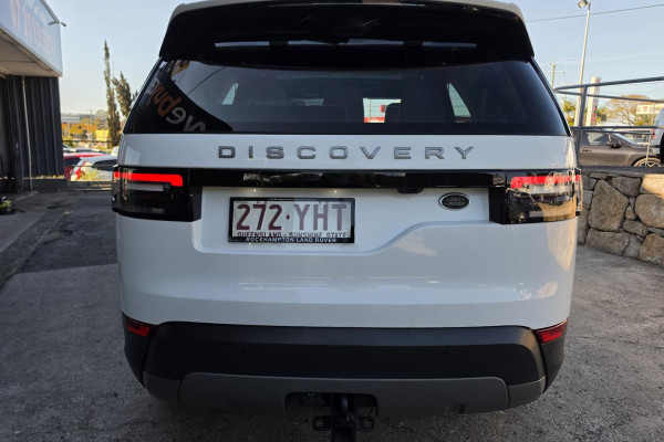 2018 Land Rover Discovery Series 5 SE SUV Image 10