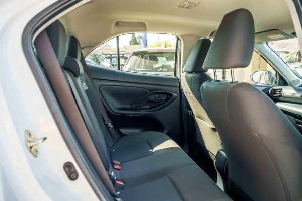 2023 Toyota Yaris Cross MXPB10R GX SUV Image 9