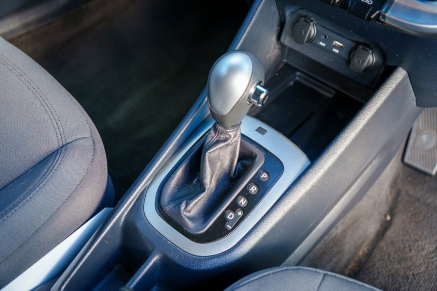 2015 Kia Rio UB S Hatch Image 12