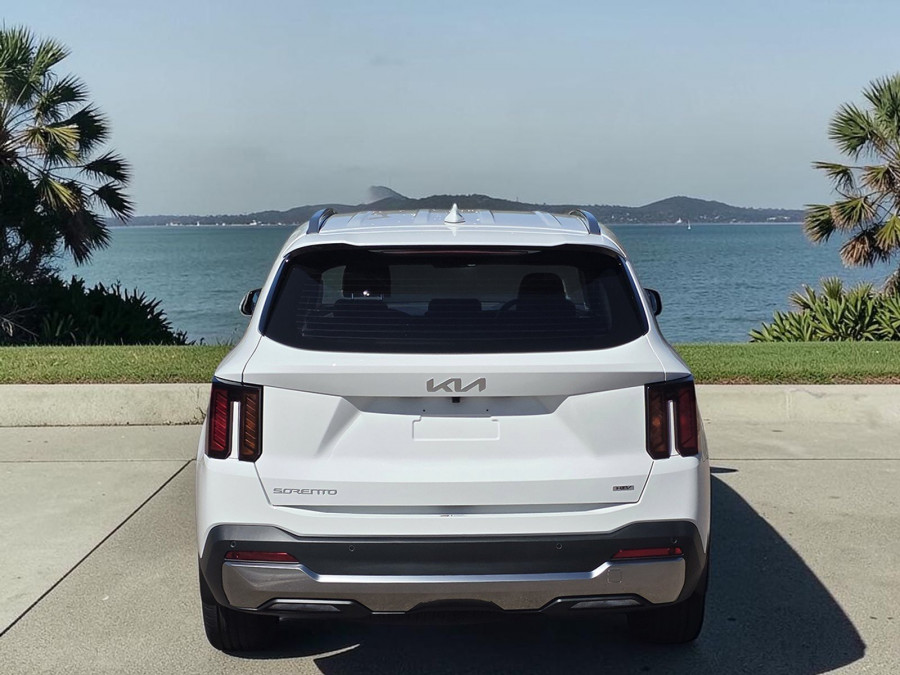2026 MY25 Kia Sorento MQ4 PE HEV S SUV Image 8