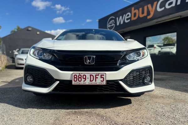 2018 Honda Civic 10th Gen VTi-S Hatch Image 3