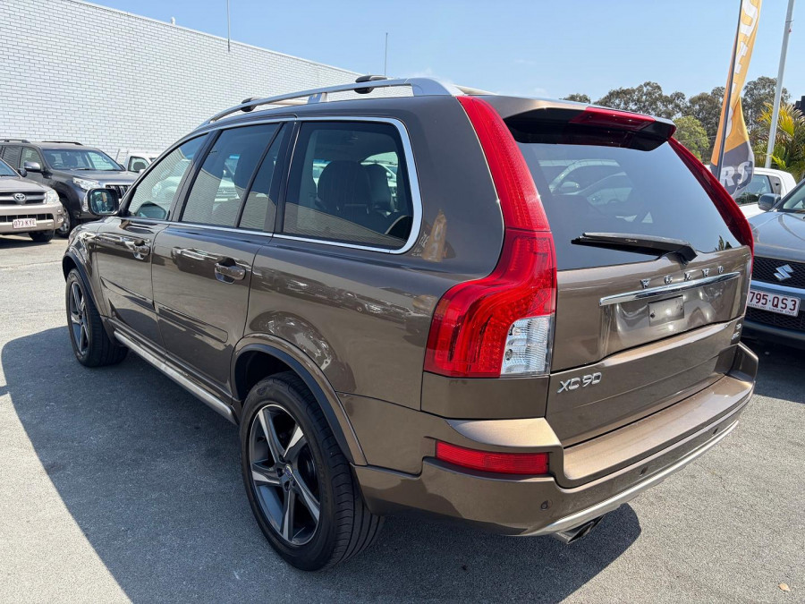 2012 Volvo XC90 L Series R-Design SUV Image 8