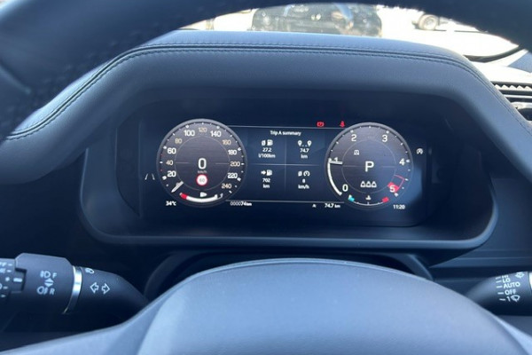2025 MY26 Land Rover Defender L663 110 D350 X-Dynamic HSE SUV Image 13