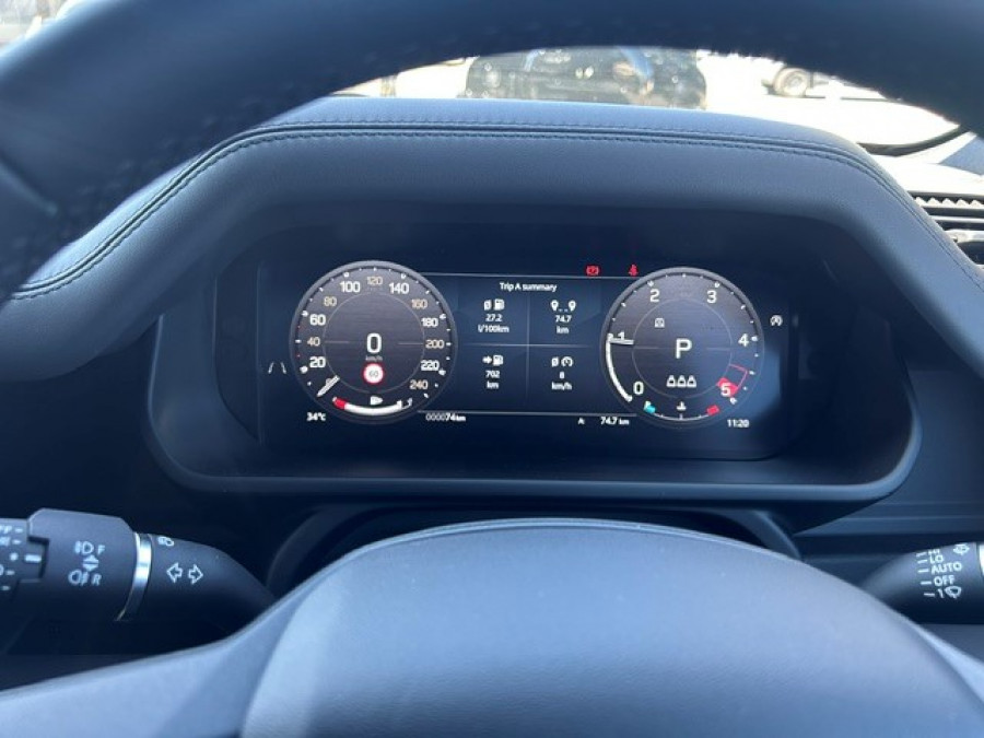 2025 MY26 Land Rover Defender L663 110 D350 X-Dynamic HSE SUV Image 13