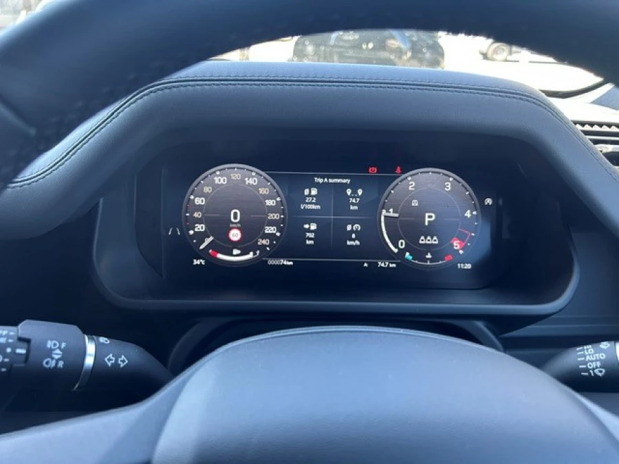 2025 MY26 Land Rover Defender L663 110 D350 X-Dynamic HSE SUV Image 13