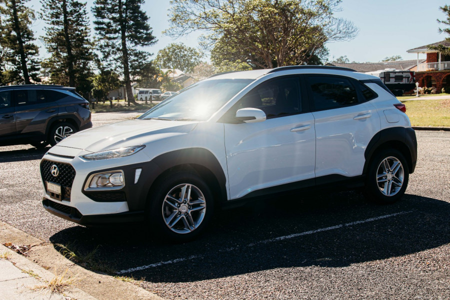 2018 MY19 Hyundai KONA OS.2 Active SUV Image 6