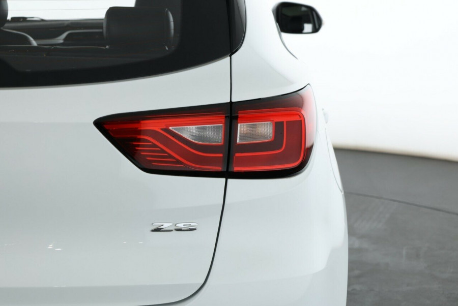 2018 MG ZS AZS1 Essence SUV Image 15