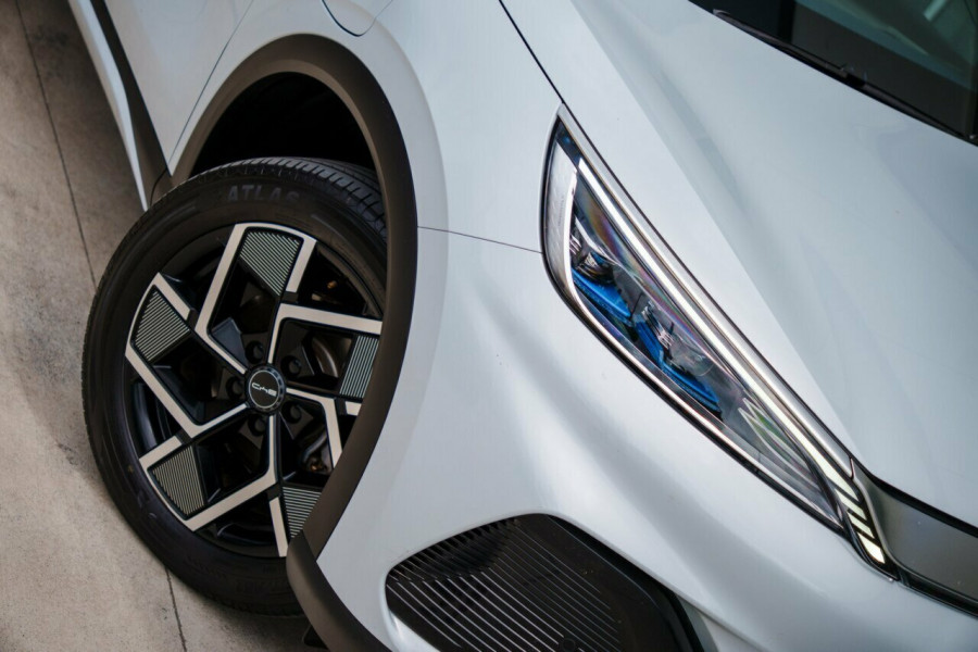 2023 BYD Atto 3 Extended SUV Image 6