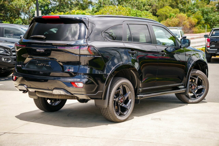 2026 MY25.5 Isuzu MU-X RJ X-TERRAIN SUV Image 2