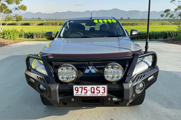 2023 Mitsubishi Triton MR GLX Cab Chassis Image 2