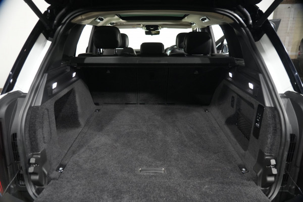 2022 Land Rover Range Rover D350 HSE SUV image 32