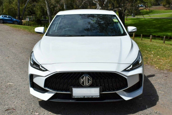 2024 MG MG5 AP32 Essence Sedan