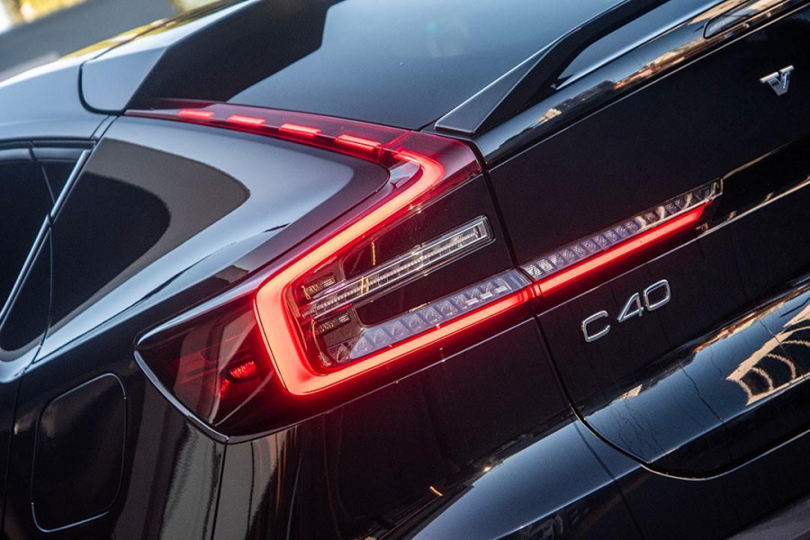 2023 MY24 Volvo C40  Recharge SUV Image 22