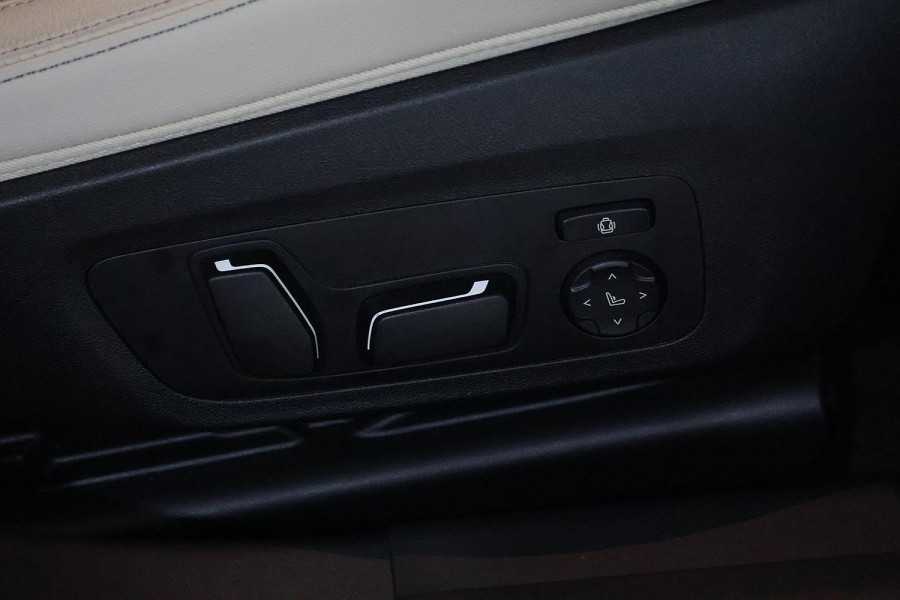 2025 BMW 3 Series G20 LCI II 330i M Sport Sedan