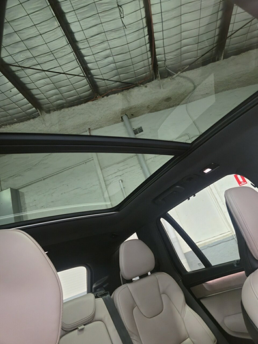 2024 MY25 Volvo XC90 L Series Ultra B5 Bright SUV Image 17