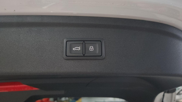 2022 MY23 Audi A3 GY 40 TFSI S Line Hatch image 19