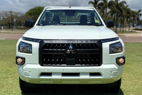 2026 Mitsubishi Triton MV  GLX Cab Chassis Image 2