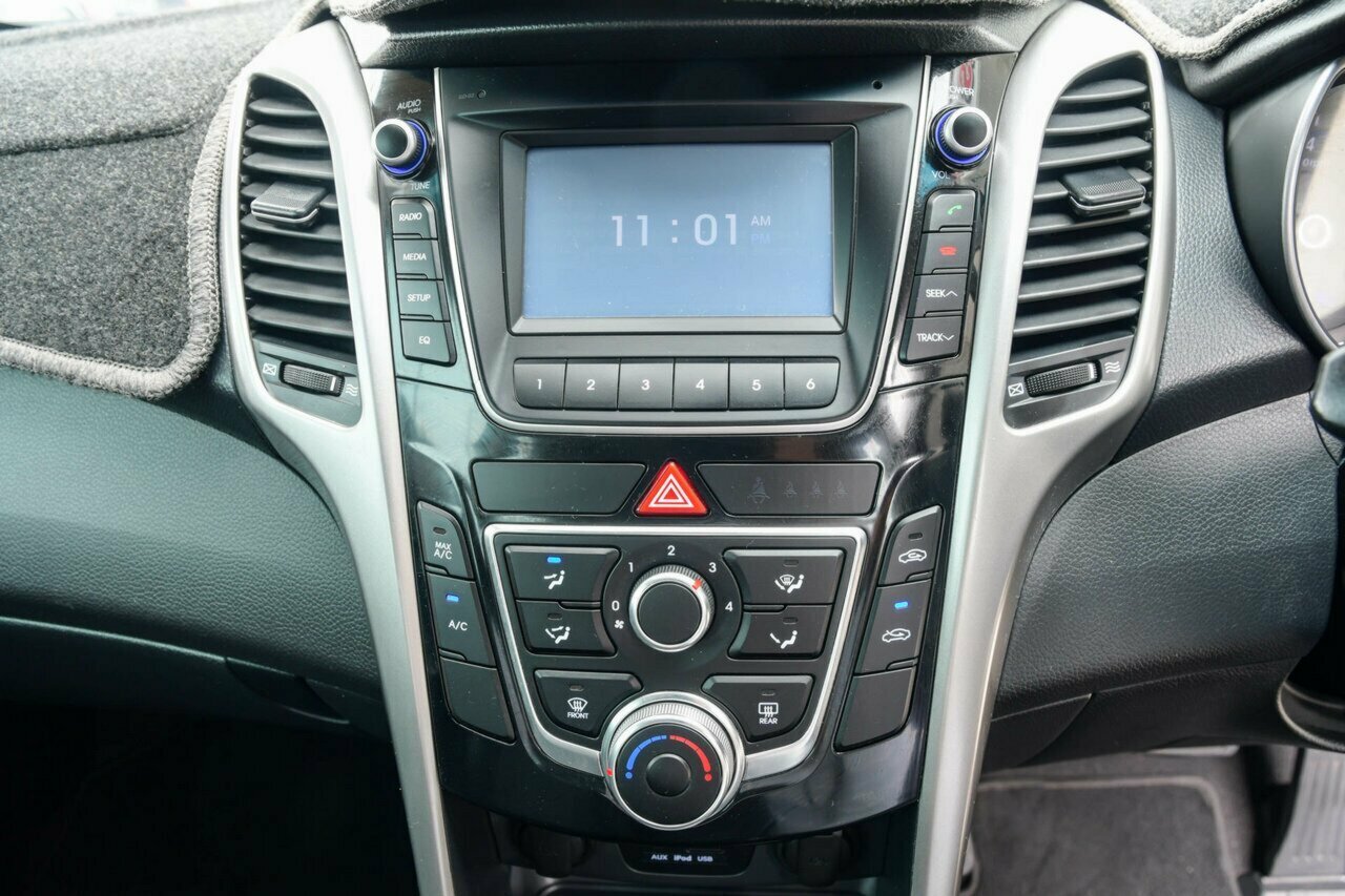 2015 MY16 Hyundai i30 GD3 Series II Active X Hatchback Image 15