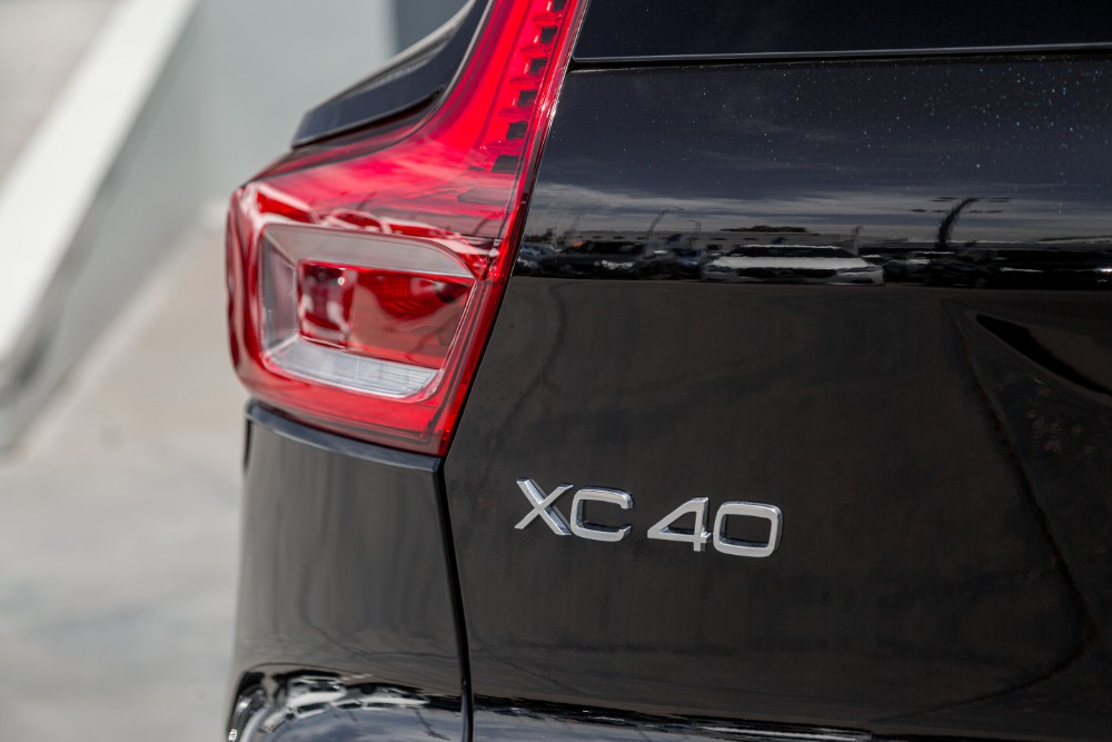 2020 Volvo XC40 XZ T5 R-Design SUV Image 6