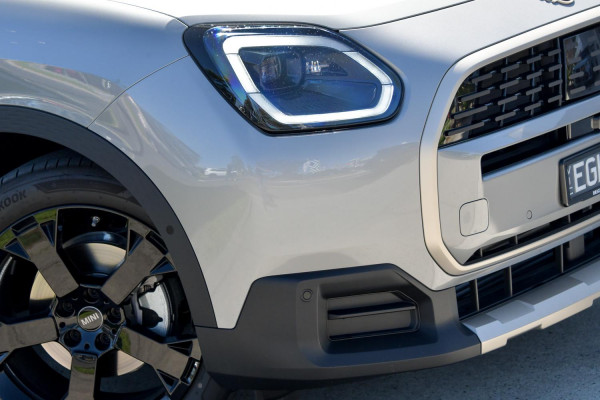 2025 MINI Countryman U25 S Favoured SUV image 28
