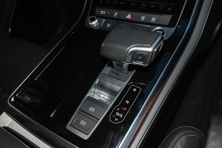 2024 MY25 Audi Q7 4M 55 TFSI S line SUV