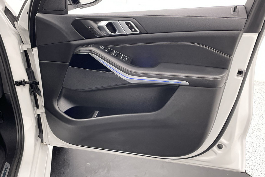 2022 BMW X5 G05 xDrive40i M Sport SUV Image 18