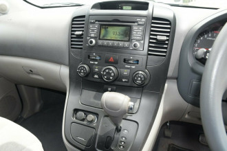 2010 MY11 Kia Grand Carnival VQ Si Wagon