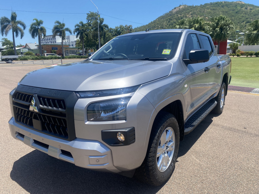 2026 Mitsubishi Triton MV GLX+ Ute Image 3