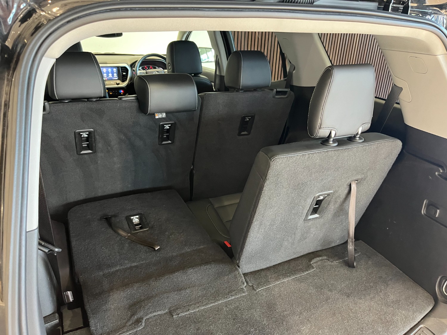 2019 Holden Acadia AC LTZ Wagon Image 16