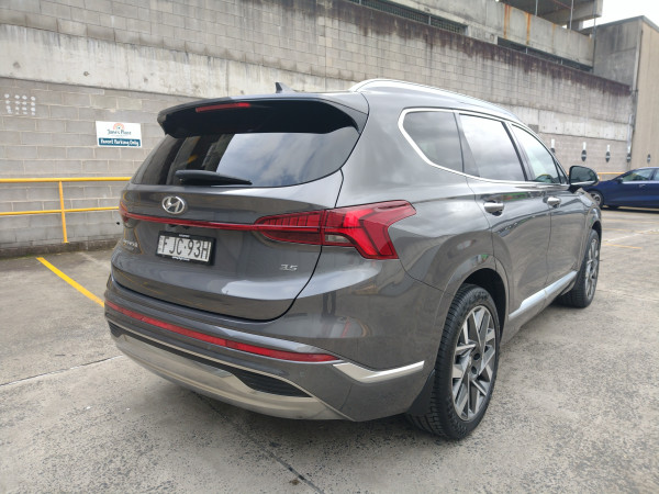 2023 Hyundai Santa Fe TM.V4 Highlander SUV image 11