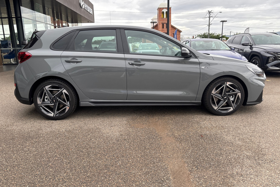 2025 Hyundai i30 PDe.V6  N Line Premium Hatch Image 8