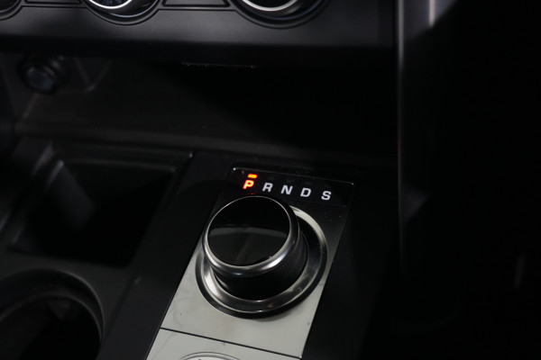2020 Land Rover Discovery Series 5 SDV6 Landmark SUV image 17