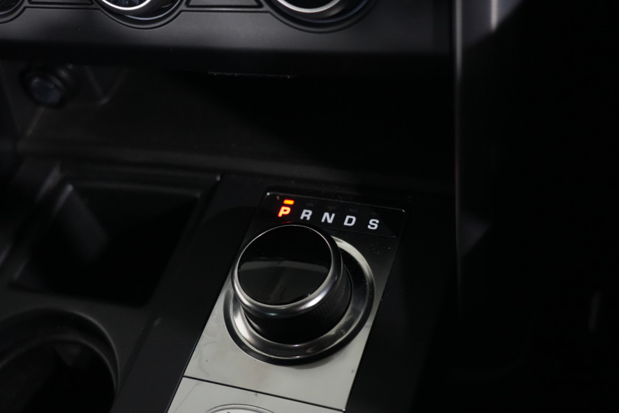 2020 Land Rover Discovery Series 5 SDV6 Landmark SUV Image 17
