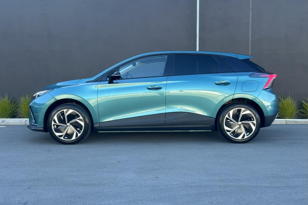 2026 MG MG4 AH4E Essence 64 Hatch Image 5