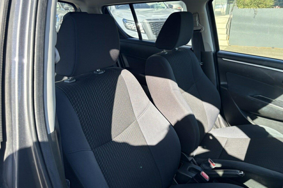 2014 Suzuki Swift FZ GL Hatch Image 12