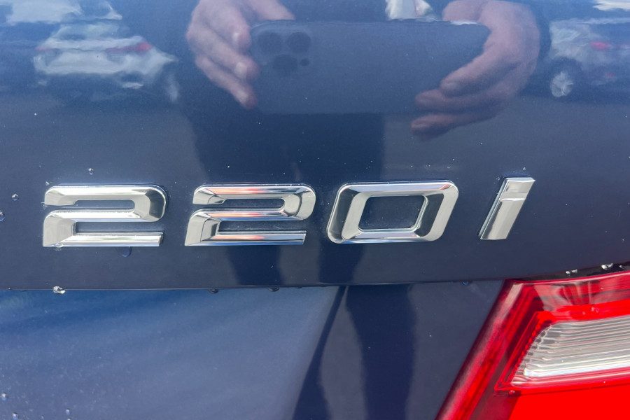 2014 BMW 2 Series F22 220i Sport Line Coupe Image 19