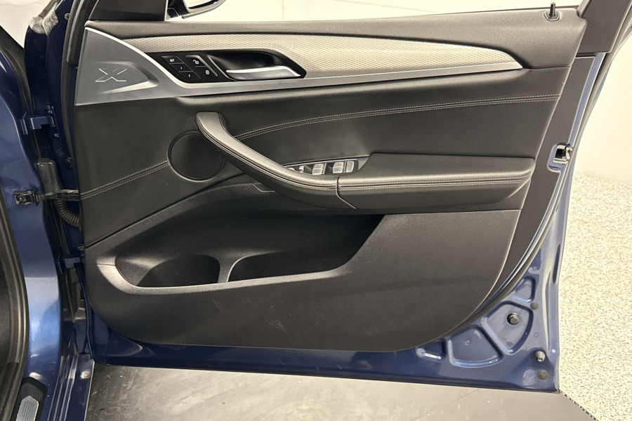 2019 BMW G01 - X3-3 xDrive30i SUV Image 19