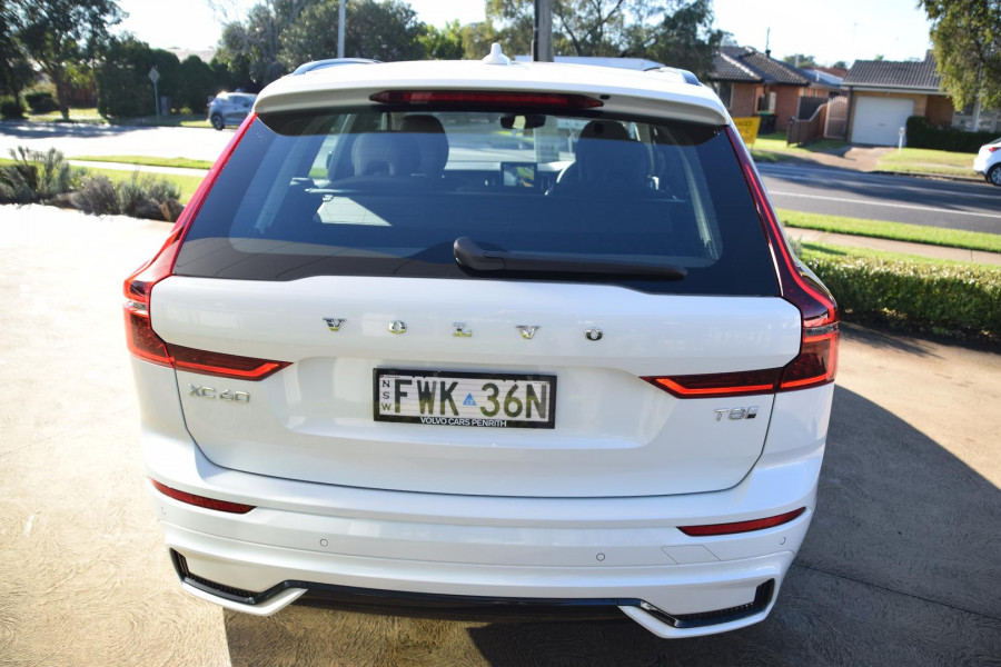 2025 MY26 Volvo XC60 UZ Plus T8 Plug-in Hybrid Dark SUV Image 6