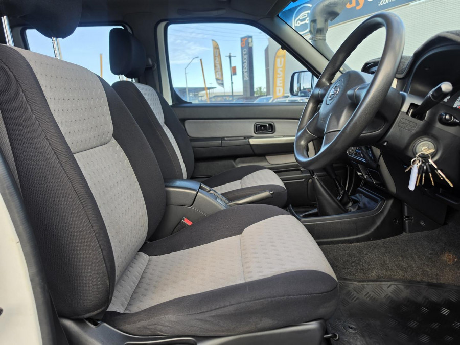 2008 Nissan Navara D22 ST-R Ute Image 21