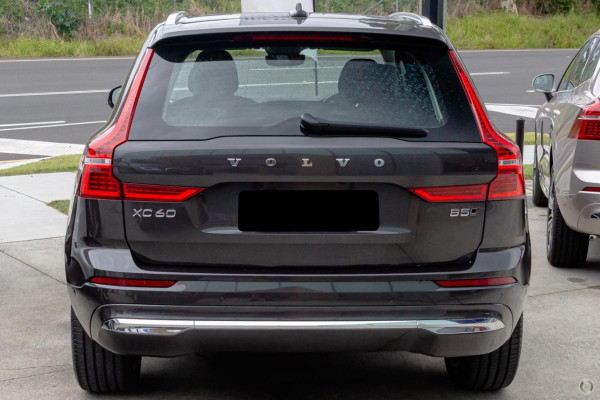 2024 MY25 Volvo XC60  Ultra B5 Bright SUV Image 3