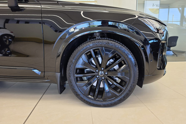 2026 Volvo XC90 L Series  Black Edition SUV Image 8
