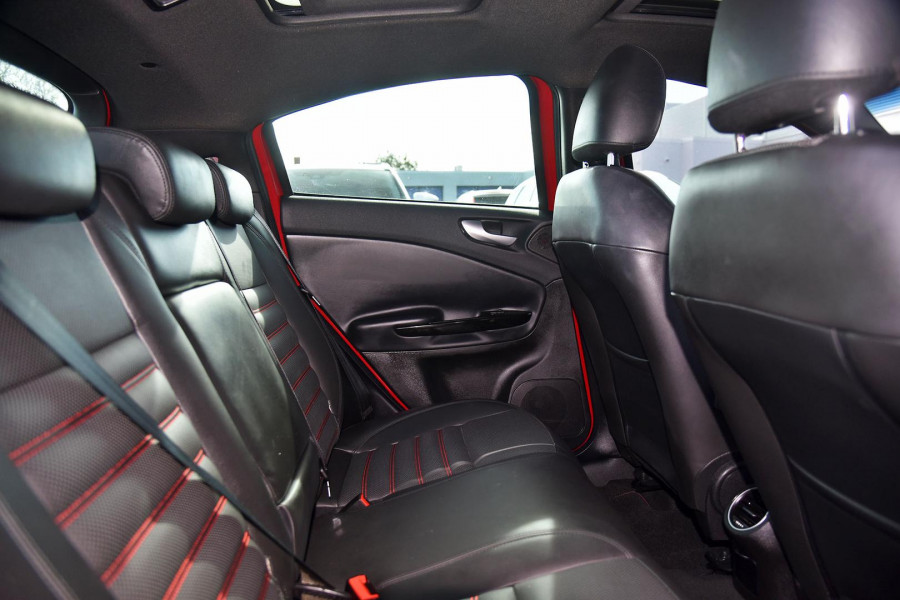 2013 Alfa Romeo Giulietta Series 0 Distinctive Hatch Image 6